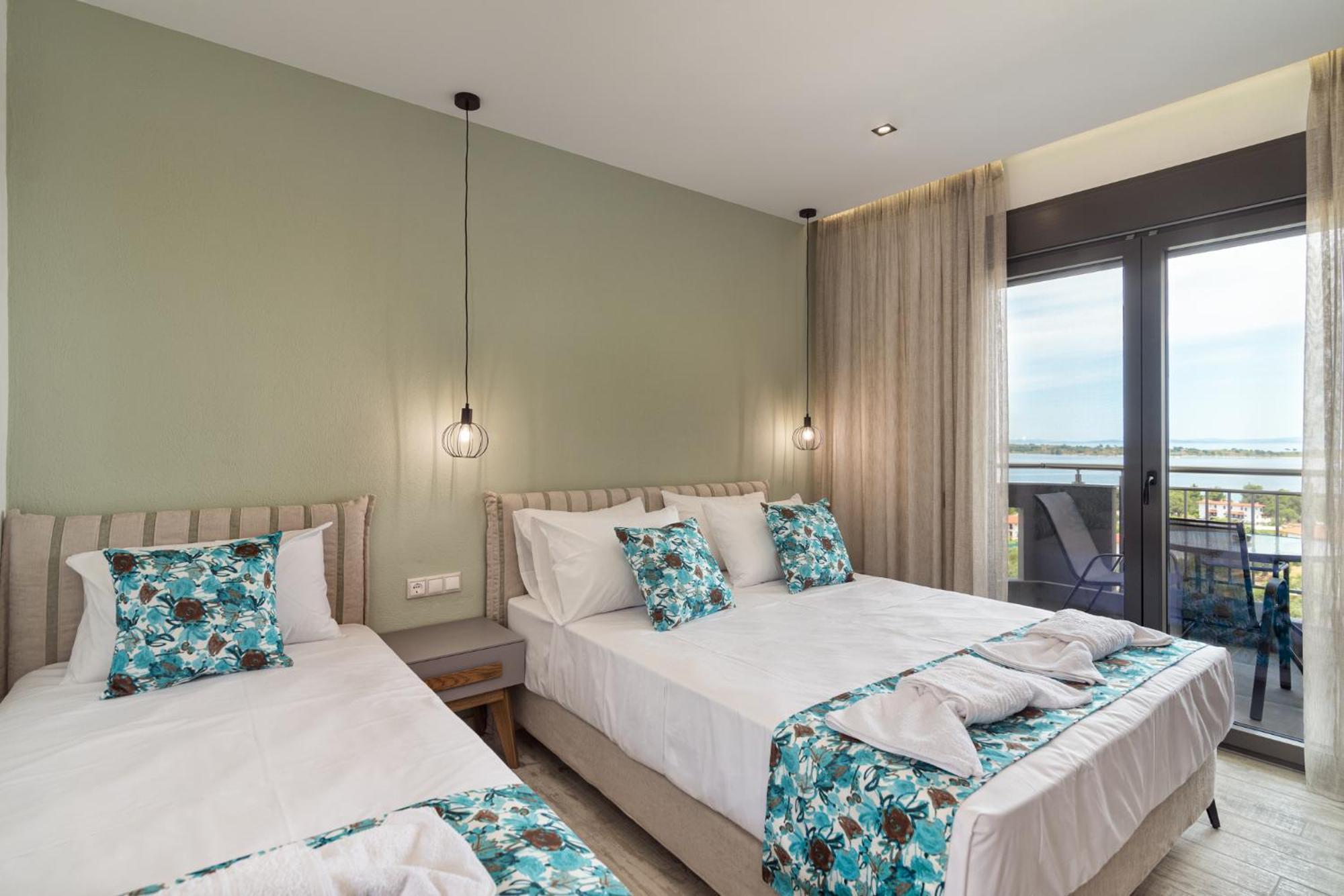 Thea Luxury Apartments Vourvourou Exteriör bild